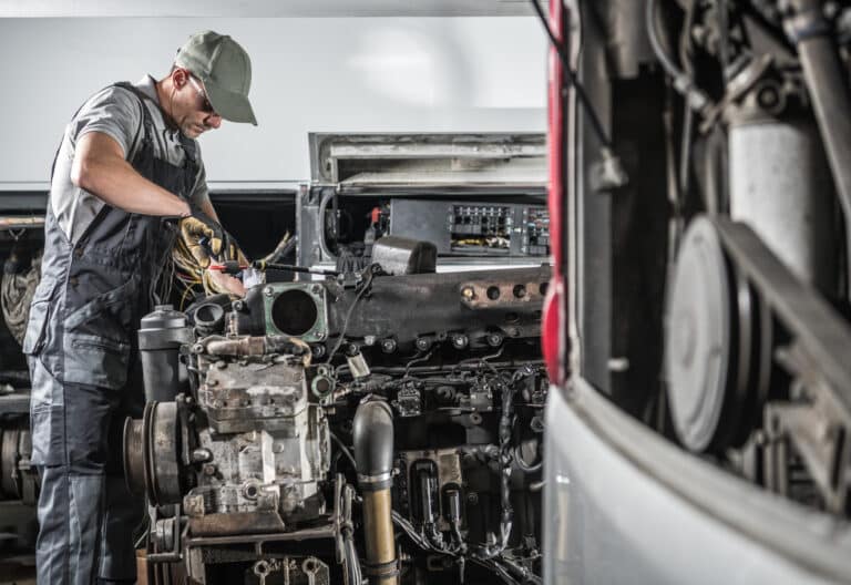 Check and diagnose all truck systems